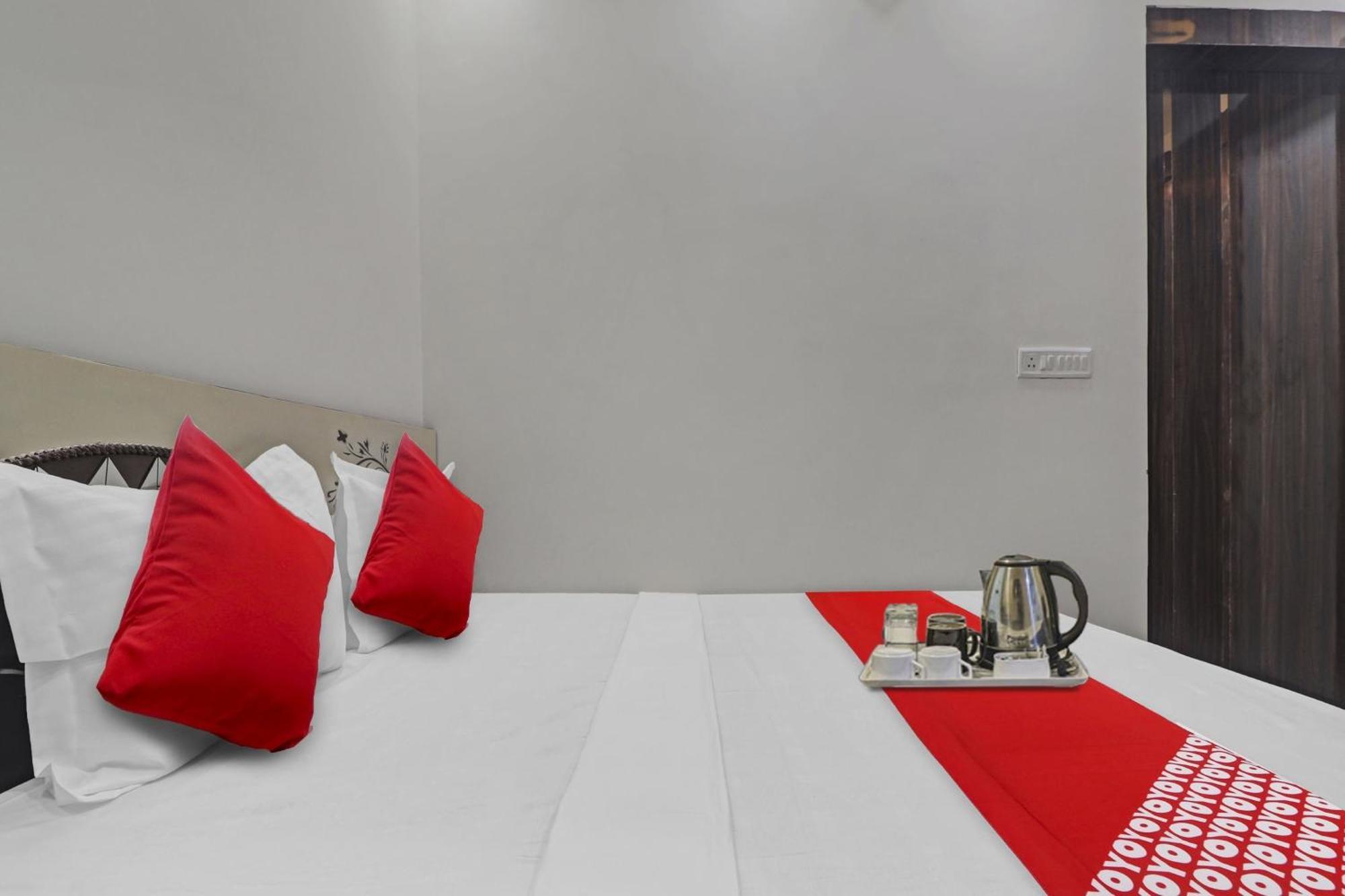Hotel O Amazing Guest House New Delhi Exterior photo