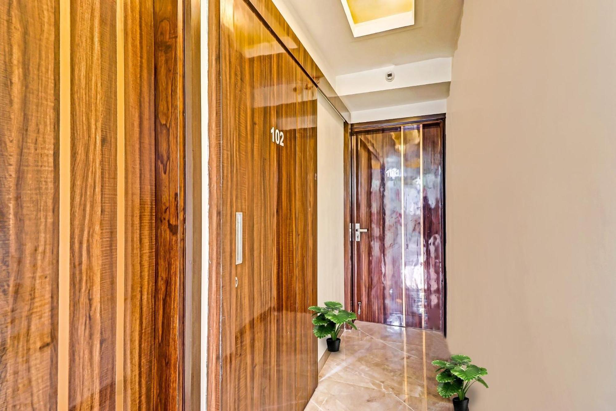 Hotel O Amazing Guest House New Delhi Exterior photo